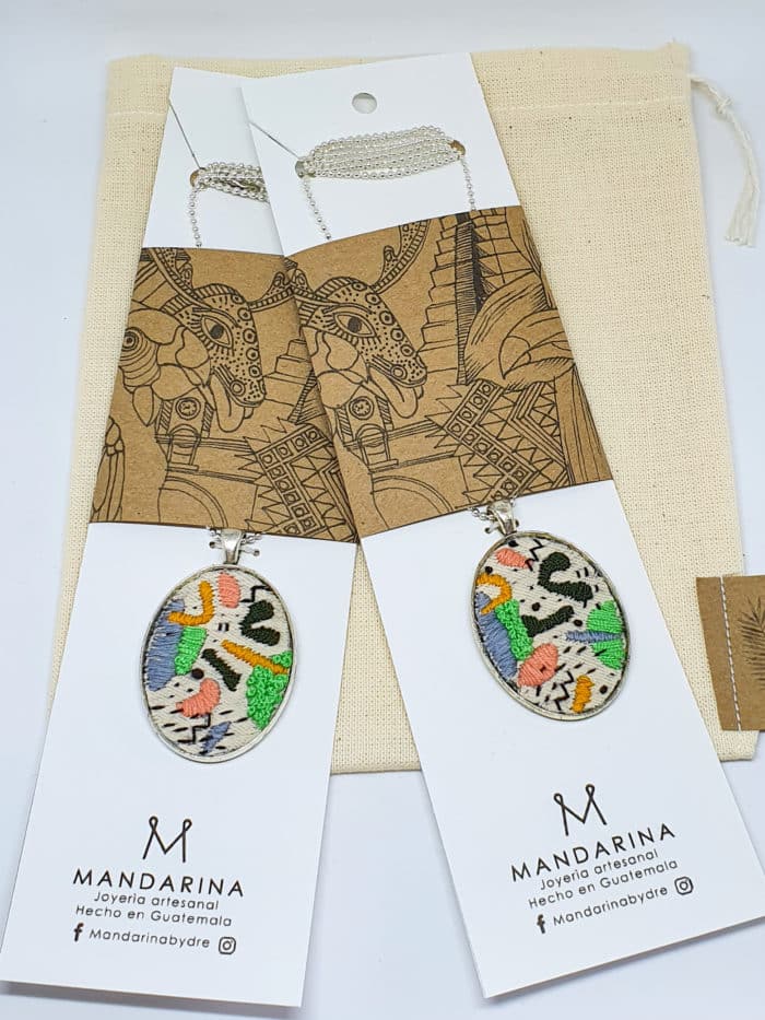 Hilos Geo Pendant Necklace by Mandarina by Dre | Inspire Me Latin America