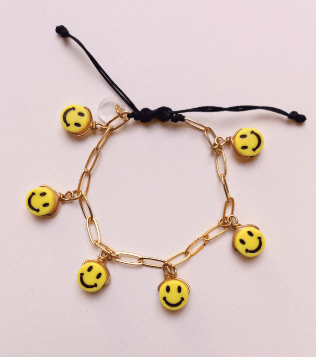 Happy Face Chain Bracelet from Mandarina by Dre | Inspire Me Latin America