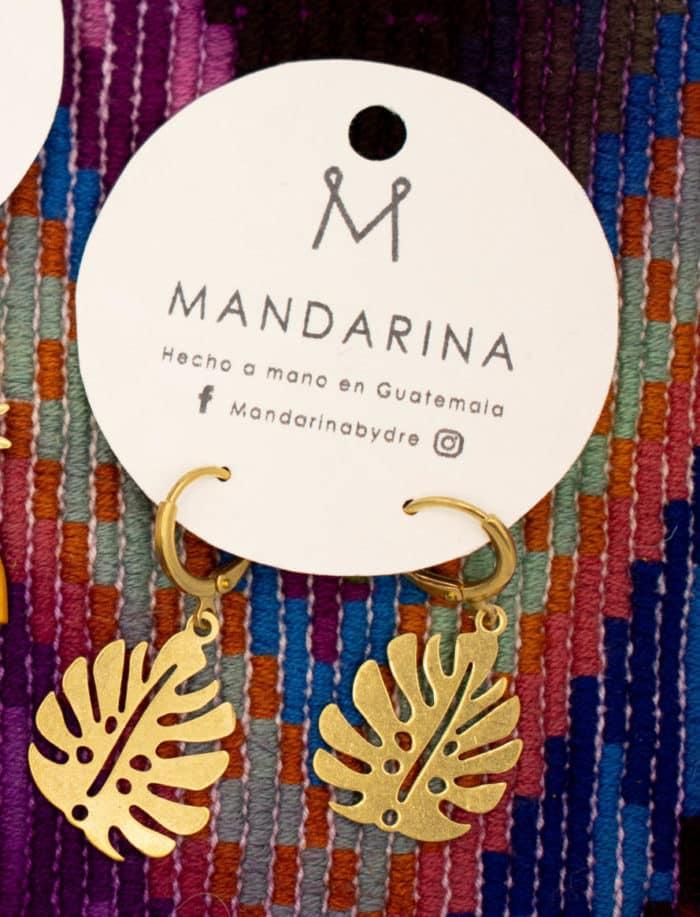 Monstera Brass Earrings by Mandarina by Dre | Inspire Me Latin America