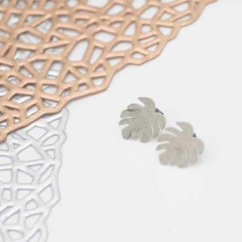 Mini Monstera Studs by Mandarina by Dre | Inspire Me Latin America